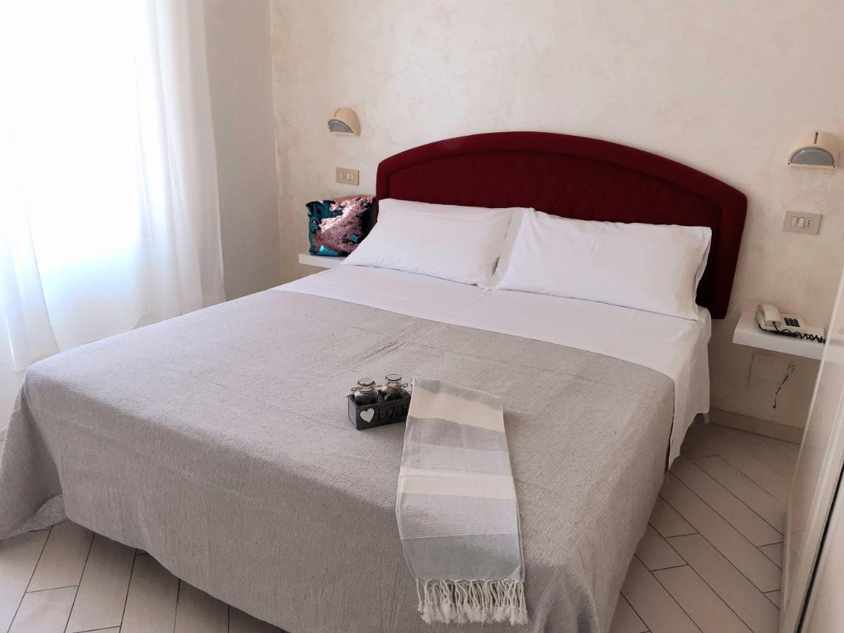 Hotel Raul Riccione Luaran gambar