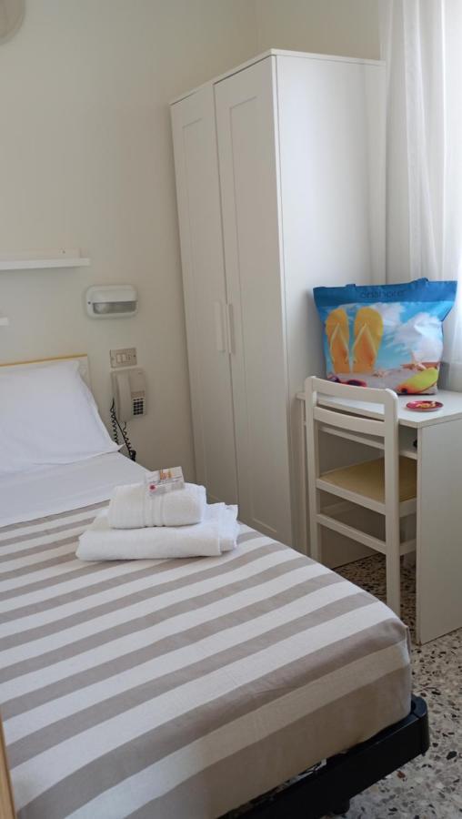 Hotel Raul Riccione Luaran gambar